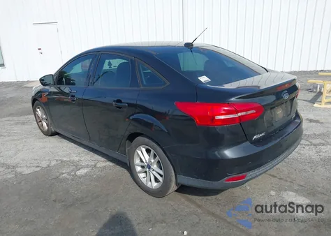 2015 Ford Focus Se z USA, uszkodzony, nr VIN 1FADP3F28FL321451